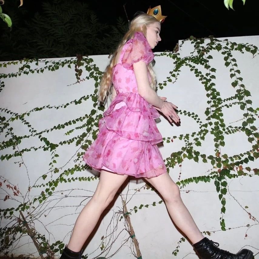 hourly anya taylor-joy on Twitter: "more of anya taylor-joy as princess