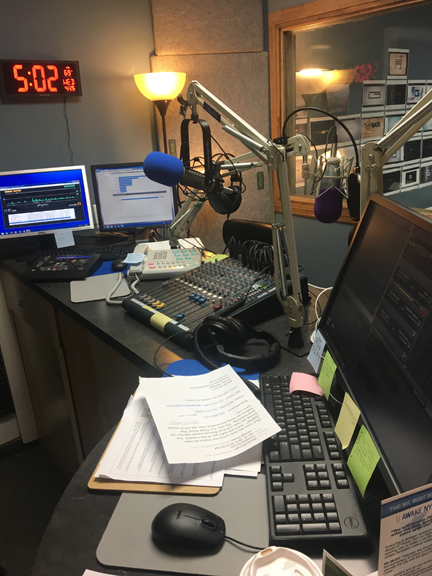 What's happening at the GATE streaming radio? Prayer, Praise and Encouragement ... that's what!