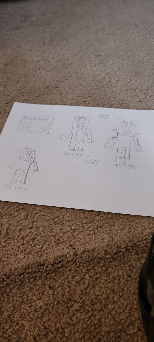TiffanyS2202's tweet photo. I made a concept for next year's piggy Halloween event. By the way I'm a boy that's using another sccount someone in my my family had @DaRealMiniToon @KreekCraft what do you guys think, is it good? https://t.co/DR5cywsH53