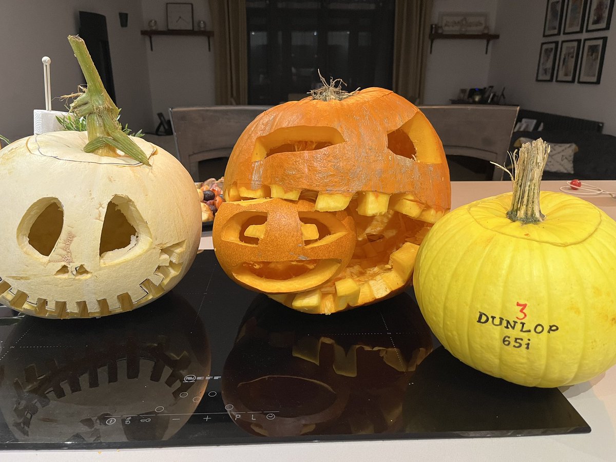 #halloween #titleist or #dunlop65 #sadoldergolfer