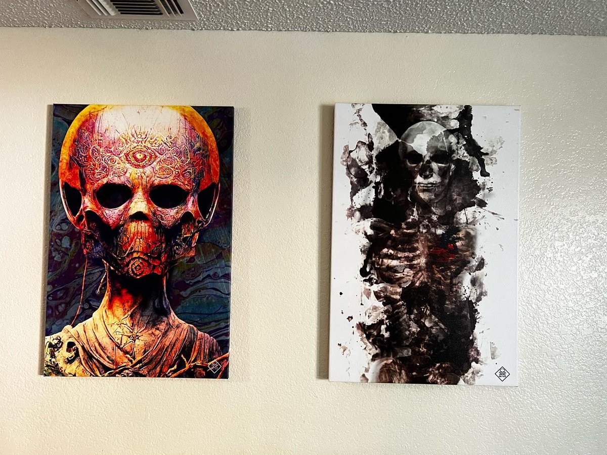 kristoxn's tweet photo. I got some samples from my production partner, Printful.  Make sure to check out my new shop, https://t.co/r6BqE4P67Z

#lasvegasnightlife #rave #circuitparty #raver #cyberpunk #cybergoth #kinkster #clubkid #industrialmusic #acidhouse #trance #edm https://t.co/9nKrqyHfum