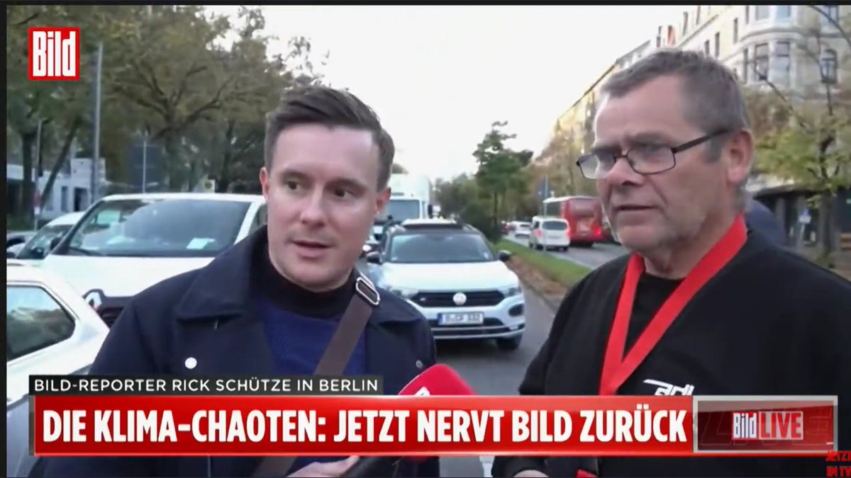 ruler_ruling's tweet photo. "Wichser sind ditte"

Bild kann offen hetzen und nichts passiert.
#HaltDieFresseSpringerPresse https://t.co/AYCjh3l187