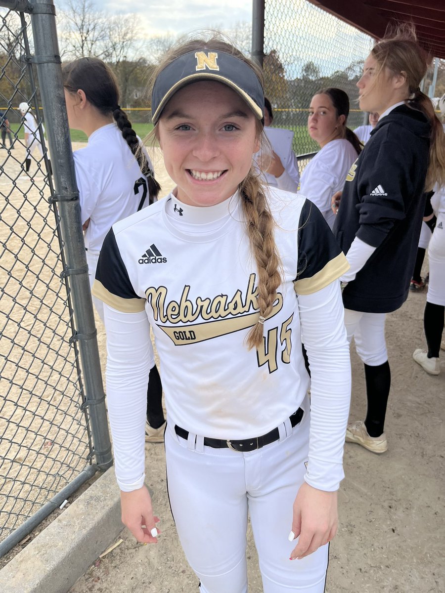 It’s not easy hitting changeups off a 225 ft fence, but Taylor Horsham (2024) just did it for a triple!@taylor_horsham <a href="/RecruitLook/">Athletic Recruiting</a> #rlsoftball <a href="/NEGOLD_CLOSNER/">Nebraska Gold 18u- Closner</a>