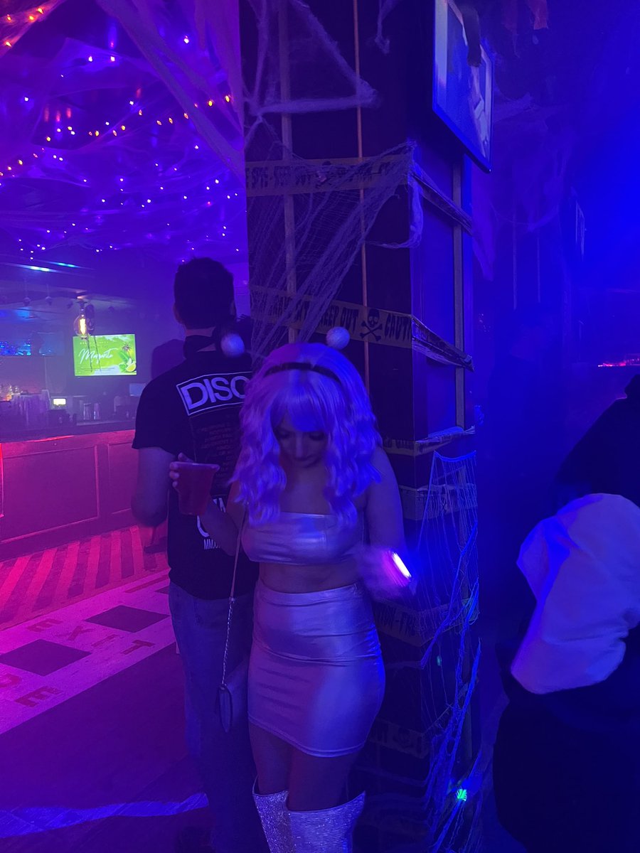 Let me show you what outer space looks like 💜👽