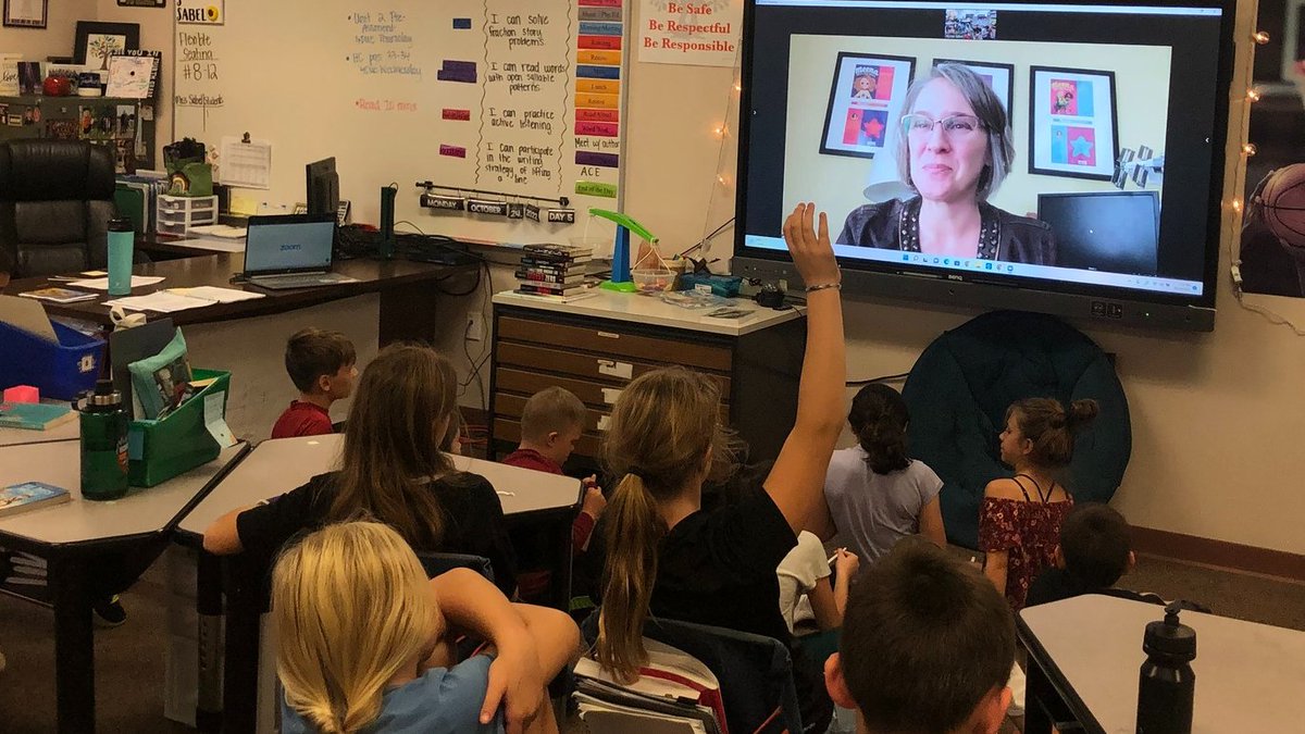 TEAM MEENA comes out in January, but these fifth graders were the first to read an early copy! They asked the best questions, too. My favorite: "How did you decide to use the rabbits as a metaphor in the story?"

#KeepReading #KidLit!