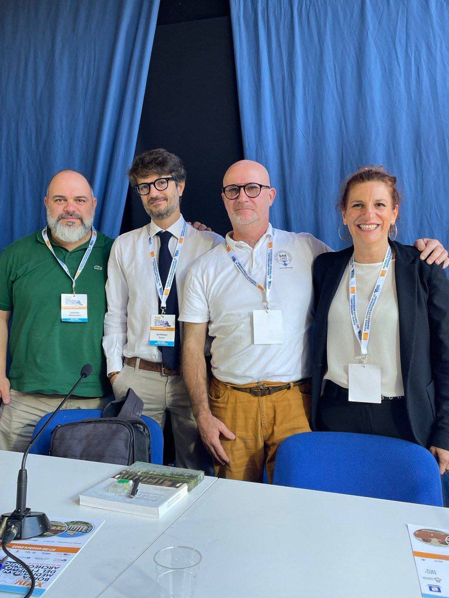 Archeologi's tweet photo. 🔵 ANA alla XXIV BMTA di Paestum - Giorno 4 🔵
-L’incontro con #Confprofessioni.
-La presentazione del libro di Tsao Cevoli “Apollo. Il caso Cleveland” 
-L’assemblea Ana Campania, che ha eletto il nuovo direttivo regionale.
💙Al prossimo anno!  https://t.co/0IU0vaubZF https://t.co/5w5wHzxPyr