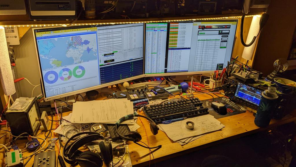 Christoph Berg tweet media