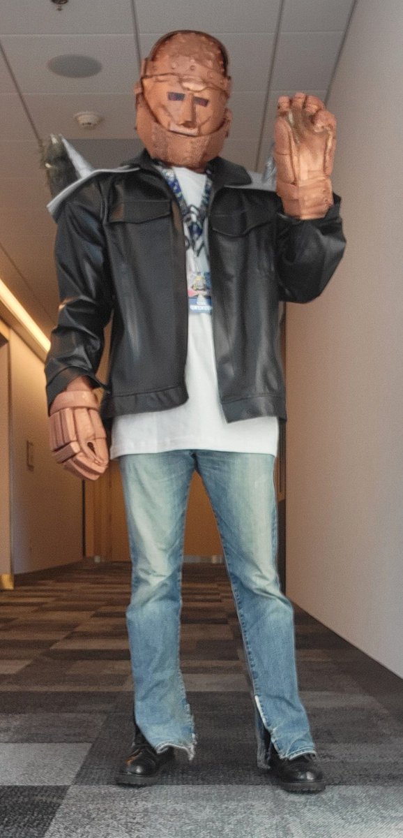 VelvetCyclone's tweet image. Popping my cosplay cherry. #HalCon2022