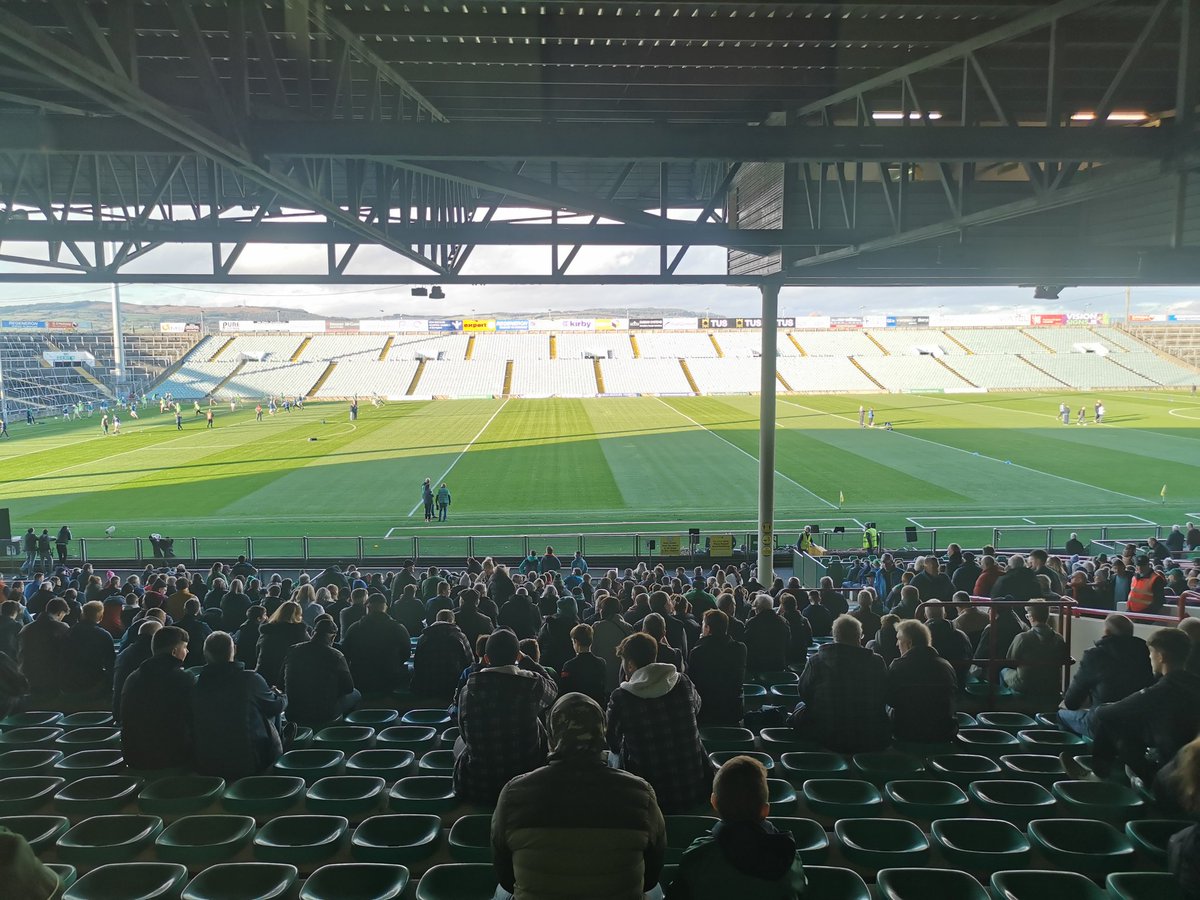 byrne_david's tweet photo. In @LITgaelicground for @LimerickCLG Senior Hurling Final between @NapGAA and @KilmallockGAA. Throw-in at 4.15pm. #GAA #hurling #Limerick #LimerickSHC https://t.co/aOjUL7zsCU