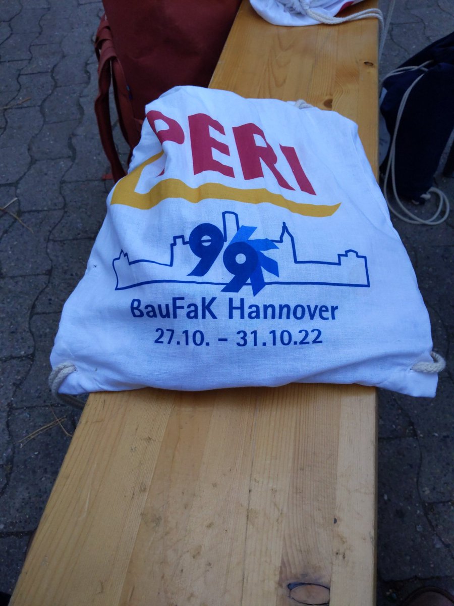 flof93's tweet photo. Nachdem die #KoMa87 und Wien stattfindet hätte ich eigentlich eine Stadtführung machen sollen...
Aber dann ist mir die #BauFaK99 dazwischen gekommen... https://t.co/dRPrZ0DIGe