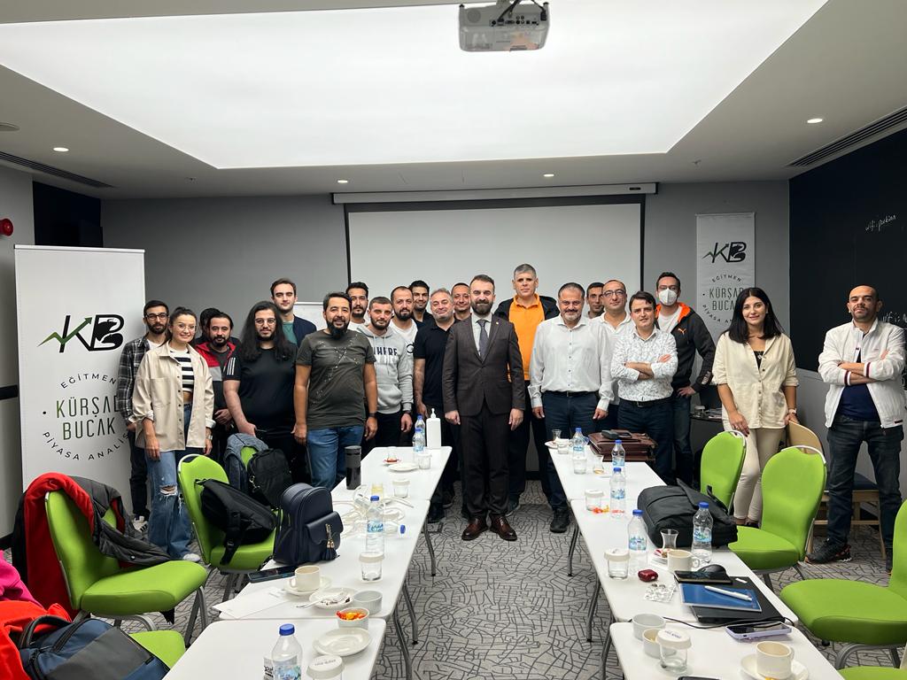 kursadbucak's tweet photo. İzmir eğitimini tamamladık. Katılımcılara borsa hayatlarında başarılı işlemler dilerim. Umarım faydalı bir eğitim olmuştur. ♥️👋 https://t.co/CHDmDKJtsL