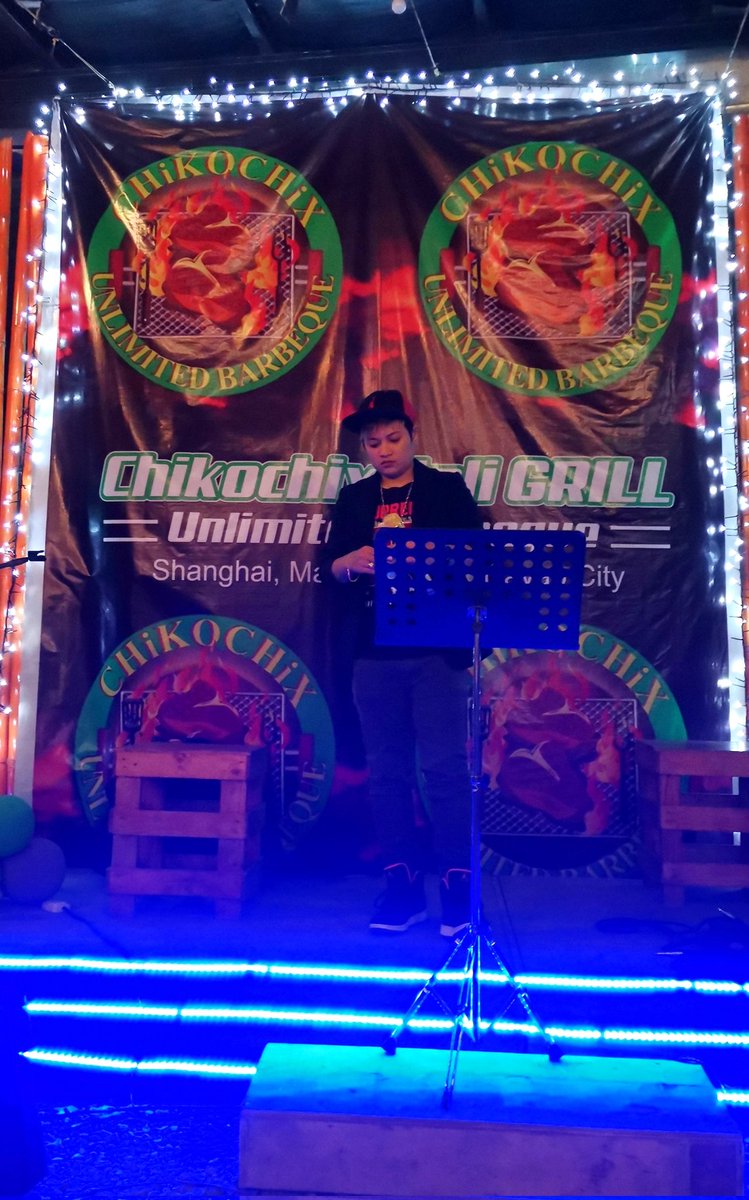 Chikochix Unli Grill
Vox

#fridaygig
#UsherGoldAcousticBand