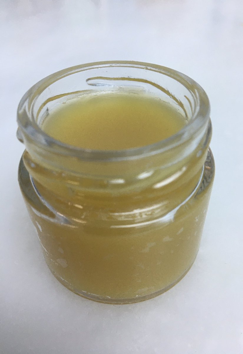 Mucizevi doğal ağrı kremi. Şifalı birçok bitki ve balık yağından elde edilmiştir. İltihaplı romatizma, eklem, kas ağrıları, bel fıtığı, boyun, omuz, diz, ayak ağrıları ve kireçlenme, morarmalara çok iyi gelir. Rahatlatır ve tedavi eder. Rahatsızlık olan bölgeye  masaj yapılır.