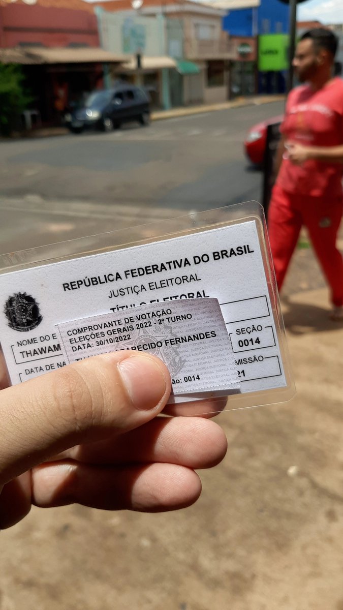 ThawanDj's tweet photo. Meu voto já está feito, e faz o L é lula para presidente aperte 13 ❤️❤️ #LulaPresidente1️⃣3️⃣ #Apertei13 #Lula https://t.co/ATAPSJEjGc