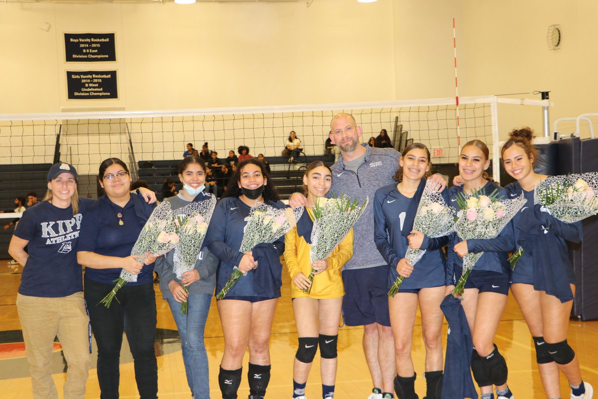 DaveHalbreich's tweet photo. KIPP NYC Lady Bulldogs end the regular season with 3 more victories solidifying a 10-0 season AND back-to-back undefeated seasons! We also celebrated Senior Night. I am so proud of these girls and we're NOT DONE YET! #EverythingMatters #BumpSetKill #TeamCultureMatters @KIPPNYC https://t.co/OzKijgkwE2