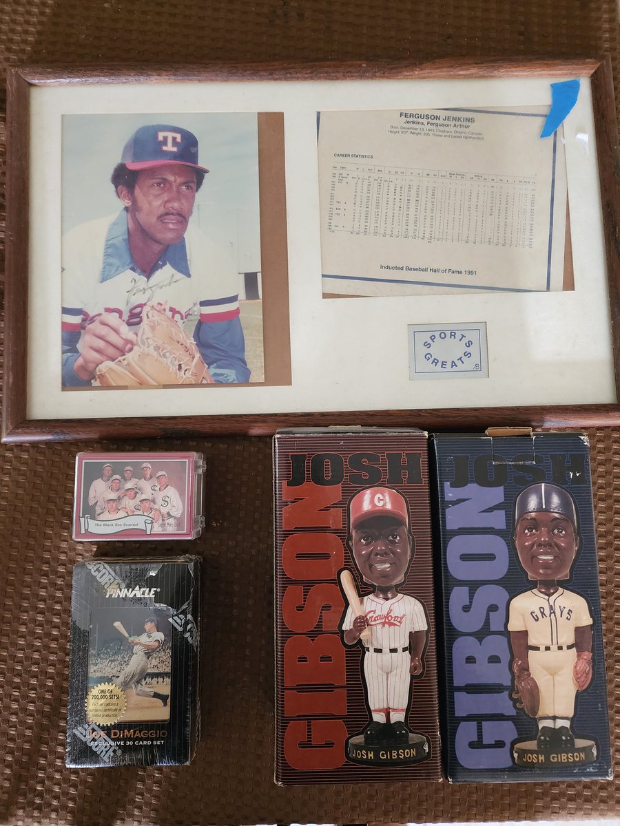 A previous estate sale was giving a second chance sale. How did I miss these the first time? @fergieajenkins #estatesale #chicagocubs #chicagowhitesox #newyorkyankees #joshgibson #bobblehead #pittsburghcrawfords #homesteadgrays #negroleague #joedimaggio #fergiejenkins
