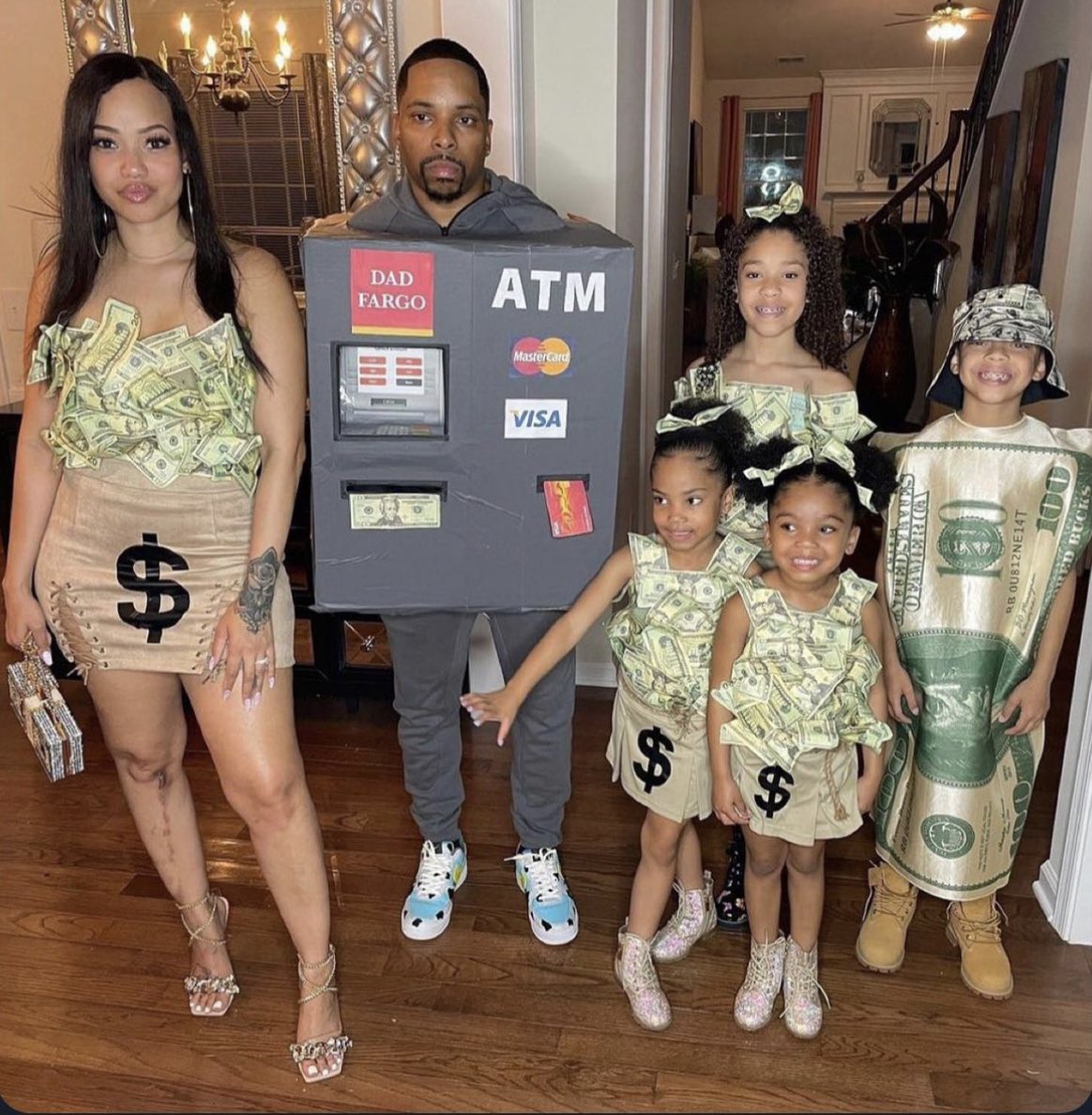 Hoodville tweet media