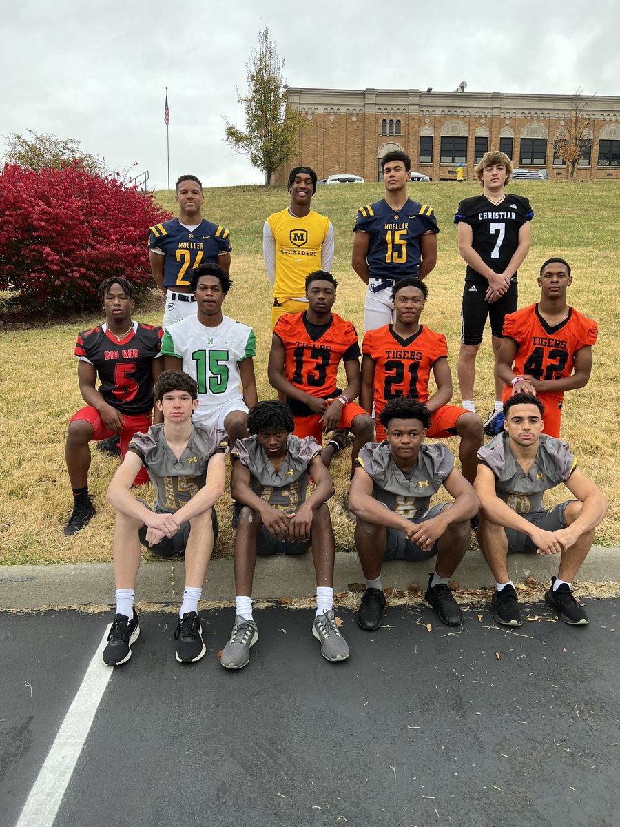 Big thanks to Roger Bacon HS, OH very successful head coach Mike Blaut for the use of his facilities this morning. As always the Cincinnati area is loaded. my first recruiting stop back in October of 1978 included Roger Bacon along with Princeton and Moeller hi schools.