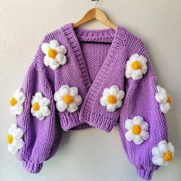 prettiestavenue's tweet photo. flower sweater 💐 https://t.co/xjTxFm2elS