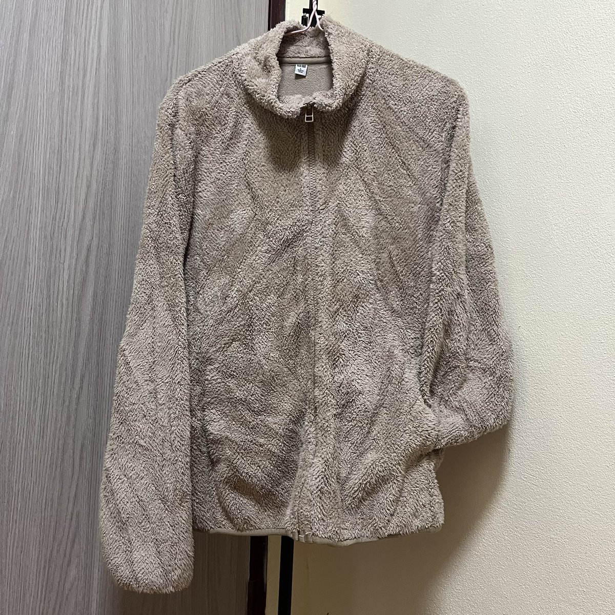 __mmmmmmoo's tweet photo. เสื้อกันหนาว 70 ทุกตัว มีทั้งไซส์ใหญ่ไซส์เล็กค่ะ ค่าส่งตัวแรก 30 ต่อไป +10 ส่วนมากป้ายยูนิโคล่ ทำความสะอาดซักให้หมดแล้วค่ะ #เสื้อผ้ามือสอง #เสื้อผ้ามือ2 #เสื้อผ้ามือสองสภาพดี #ส่งต่อเสื้อผ้ามือสอง #ส่งต่อเสื้อผ้า https://t.co/0gmlHMhf26