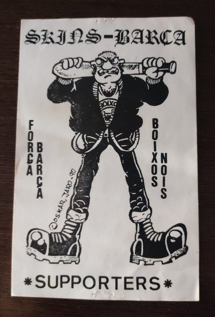 Adhesivosfutbo1's tweet photo. Todas estas pegatinas de la tirada noventera en blanco y negro de Boixos de mis preferidas de siempre. Skins barsa! https://t.co/5aF1svJsCy