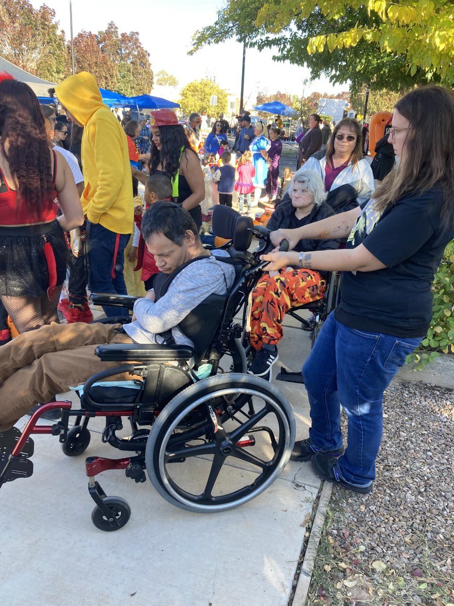 Our Adelante clients had a fantastic time at the #Scarecrow Festival in Belen! 👻#HalloweenCountdown #SpookyFun