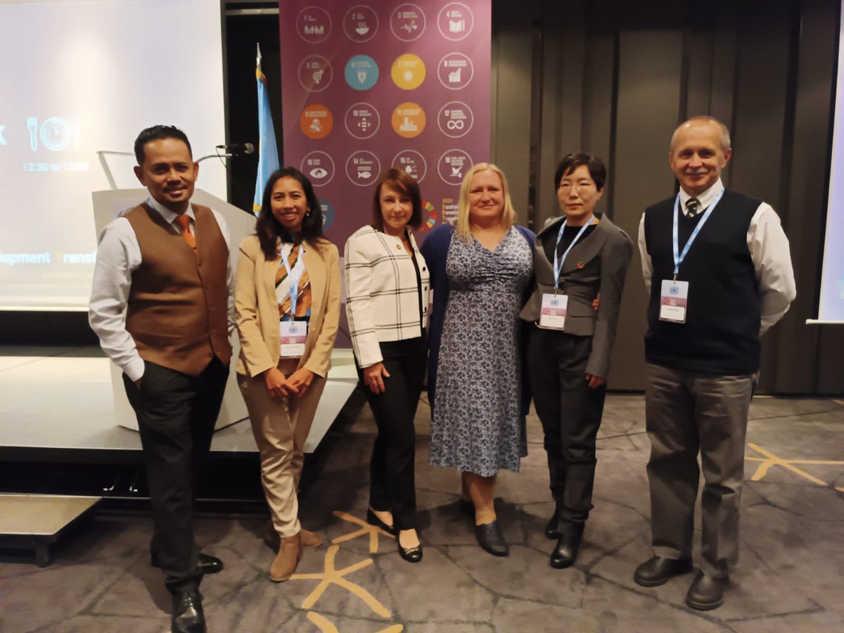 CFI_Lukasiewicz's tweet photo. At #CFI of @ORGMASZ we had an excellent working week in Poland 🇵🇱with @Grupa_Azoty, @NCBR_pl &amp; @Lukasiewicz_pl #Commercialisation Platform, in Asia (Korea + Taiwan), Latin America (Argentina) + networking weekend in the UK (@UniofOxford &amp; @polonium_org). More info in #LinkedIn 👍 https://t.co/ebPggyBlDL