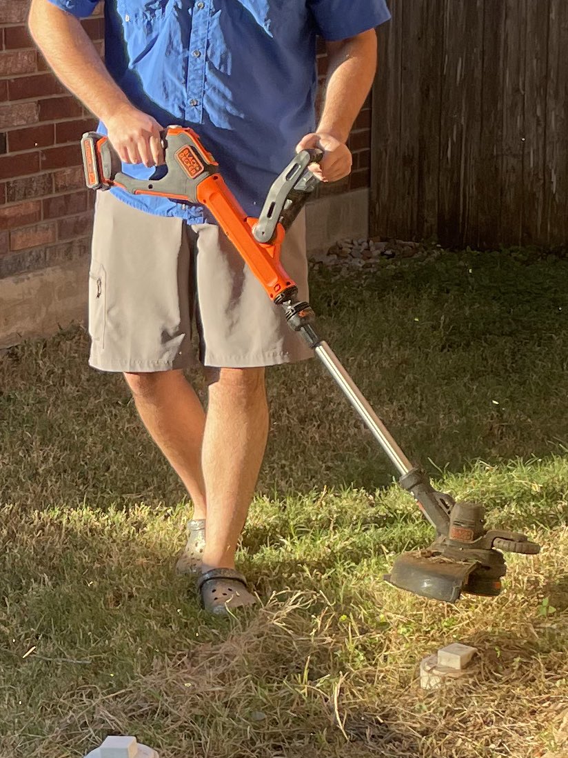 emilyce94's tweet photo. Help me and my fiancé settle a debate. What tool is this? https://t.co/4RdgEhSPDr