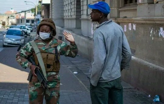 Madam unajua ni hatia kukuwa mrembo hivi. 
Unaweza fanya sisi ndio tukushike😂😂