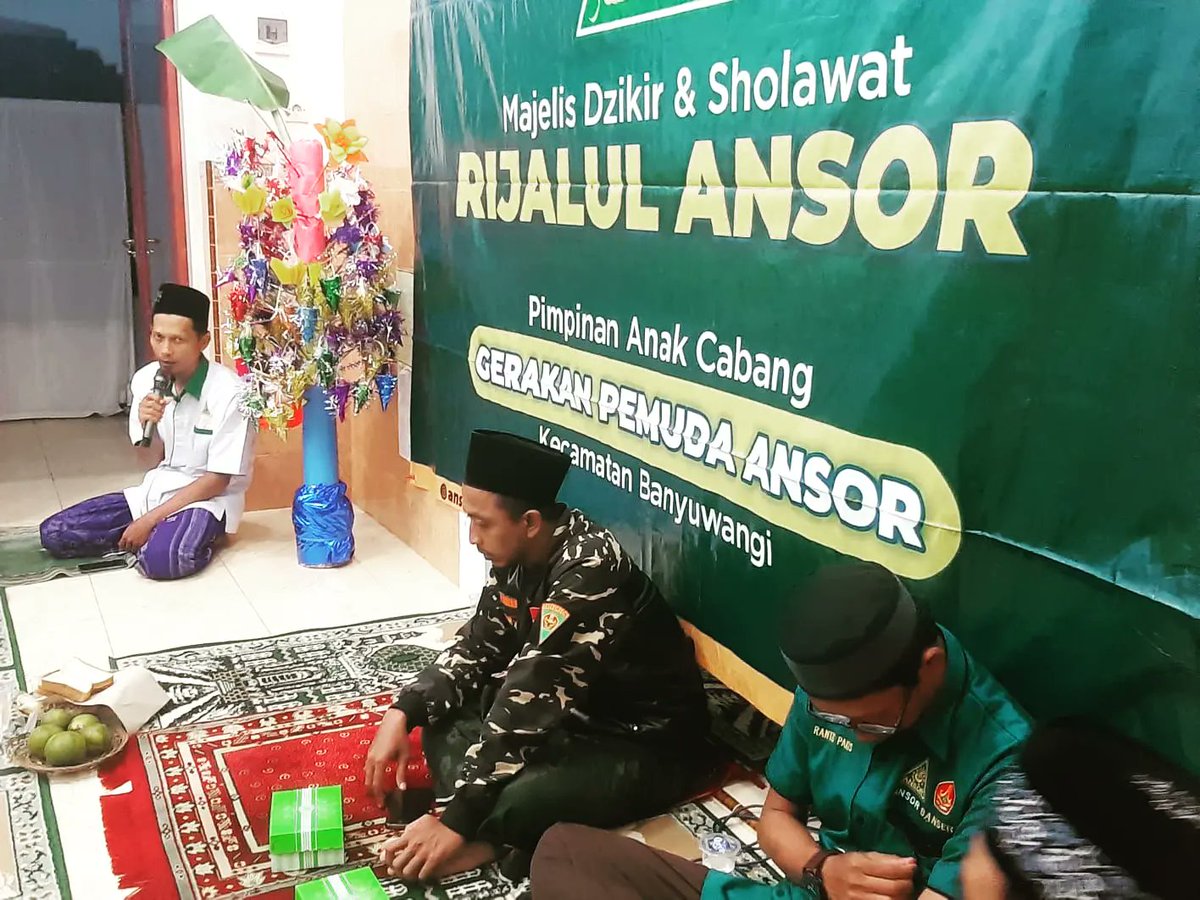 ansorbwikota's tweet photo. Acara Rutinan MDS RA PAC kota Banyuwangi.
•  Ahad, 30 Oktober 2022
• Musholla Tsamrotur Raudhoh - Ranting Pakis.

《Media Resmi PAC GP Ansor Banyuwangi》
Instagram: ansorbwikota
Twitter: ansorbwikota
Facebook: GP ANSOR Banyuwangi KOTA

#pcnu #mwcnu #ipnu #lppnu #gpansor #banser https://t.co/1qwdAcuARS