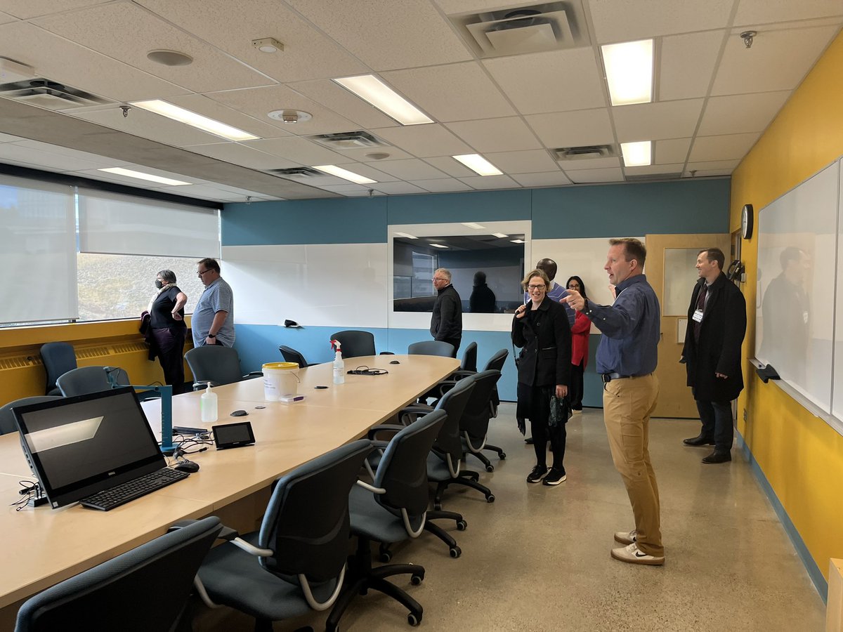 lettsld's tweet photo. We had a fabulous time at the EDNA (Educational Developers Network of Alberta) Fall 2022 meeting at the U of L. Here are some pictures of our campus tour!! We are fortunate to have such amazing facilities. Looking good University of Lethbridge!! https://t.co/ivPFToPTSA