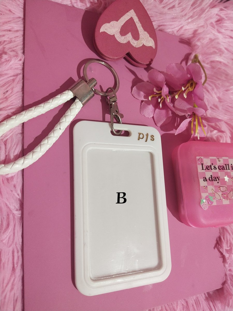 crizxmails's tweet photo. 🪷 pc holder w lace ⊹ 𓈒 * #crisells
𓂃 ⑅ 60 each + pf (20)
𓂃 ⑅ on hand & ready to ship
𓂃 ⑅ can change the name
𓂃 ⑅ payo \ sure buyers only
reply "mine + letter" or dm to claim ! ^^
🎀 : wts lfb photocard holder ph https://t.co/YidQRzXlVc