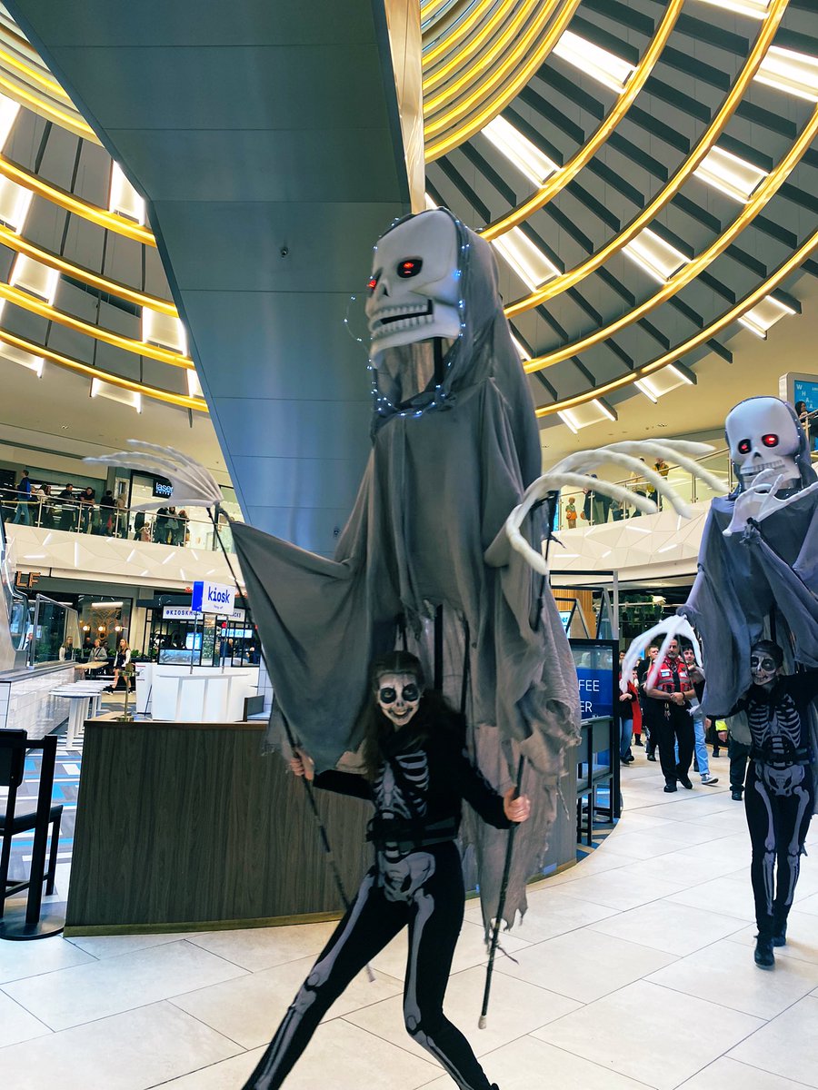 EmmaActon2011's tweet photo. It’s amazing what you find in the Arndale Centre these days @HalloweenMcr 🎃 👻 #HalloweenMCR https://t.co/6mtdcFzptx