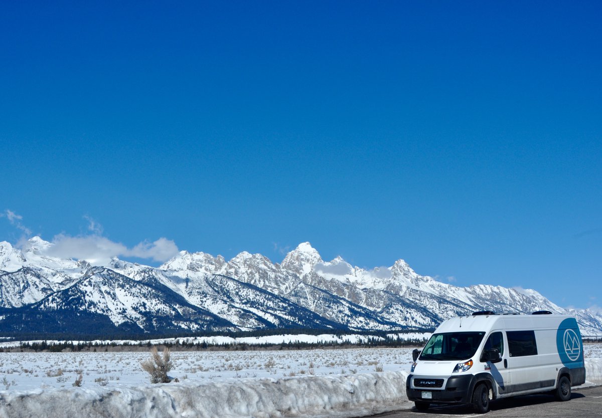 dm_vans's tweet image. Winter adventures 🤝 Dave &amp;amp; Matt Vans.
Where are you planning to travel this winter? Let us know in the comments!