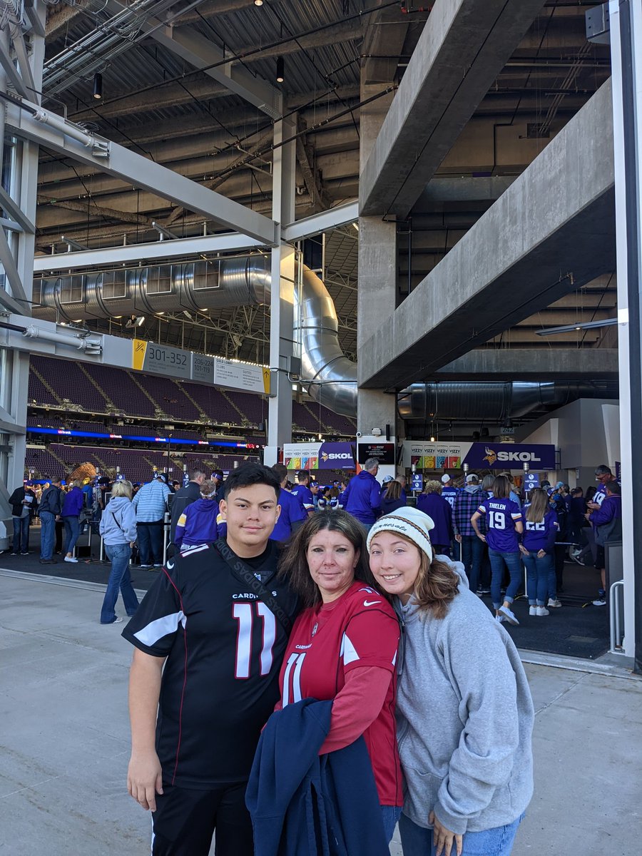 Johnnyboy8387's tweet photo. Beautiful stadium in Minneapolis! Go Cardinals!!! #SKOL #riseupredsea #AZCardinals https://t.co/JNpz0tHupR