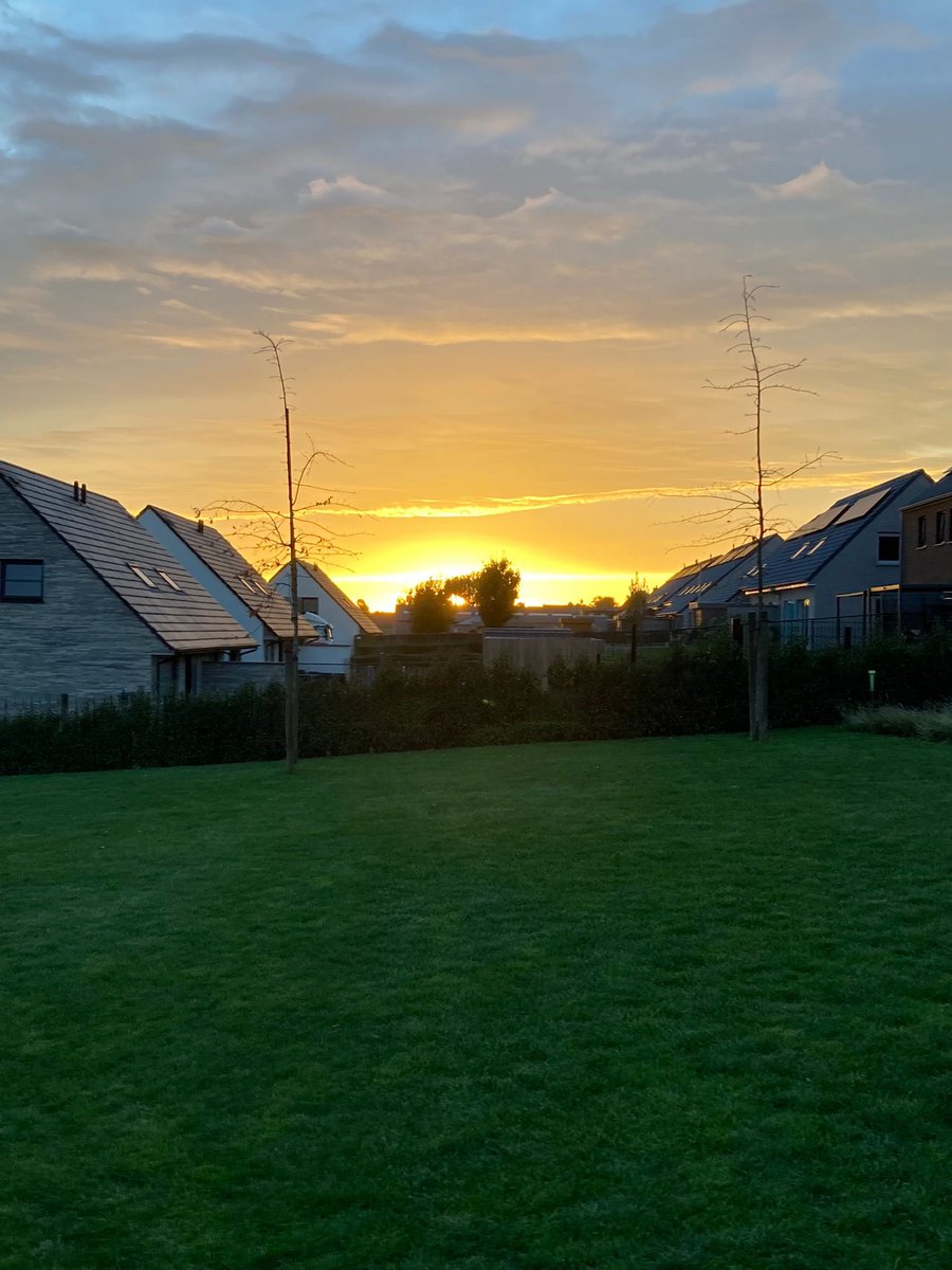LouisDeschildre's tweet photo. Nieuwkerke Louis Deschildre 17u30
#vrtweer #vtimenen https://t.co/l24STsmXjX