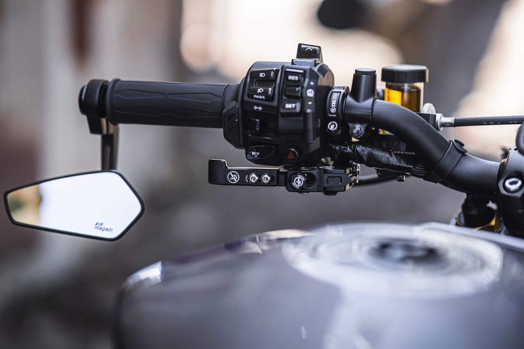 RaceTorx's tweet photo. RACETORX THUMB BRAKE Yamaha T7 Tenere 700 fitment.
The most adjustable and unique kit on the market.
https://t.co/Q8eHdMFlD2
#adventure #yamahat7 #tenere700 #offroad #thumbbrake #thumbrake #junctionvalve #fingerbrake #handbrake#nissin #brembo #mastercylinder @tar.media https://t.co/hfoHqgXX51