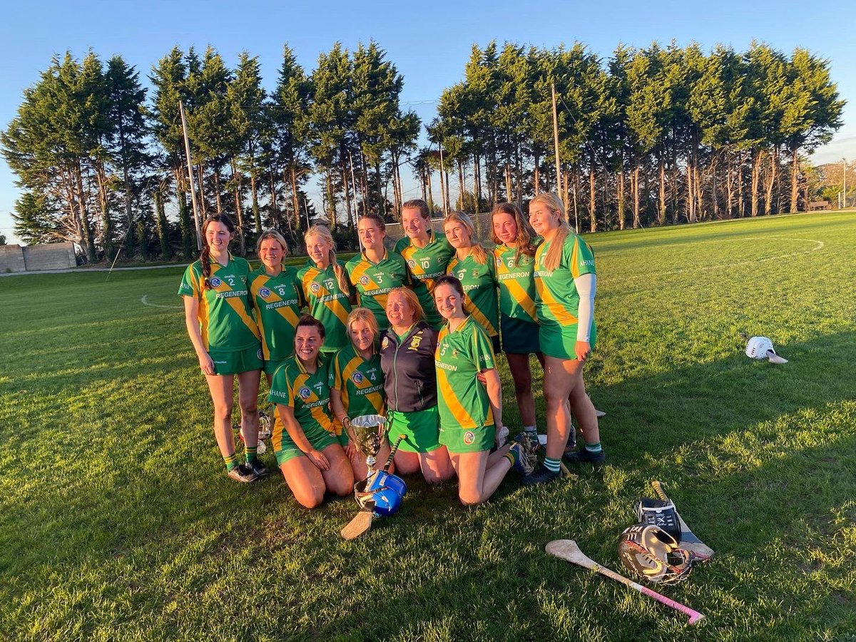 AhaneCamogie's tweet photo. COUNTY CHAMPIONS π
The best group of players with the best people around them! ππ
No words will ever tell you how proud we are of these 12 superwomen π
#AllForTheClub @LimCamogie https://t.co/OSUpstxLXM
