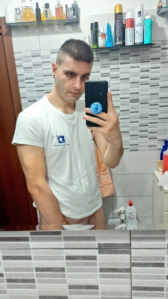 Damy_92's tweet photo. #postdoccia... Buona domenica...anche se in ritardo 🤣 https://t.co/Da42Os2pEX