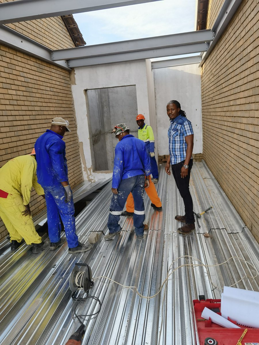 Impitechproject's tweet photo. Bondek floor slab @Daveyton in SA!. https://t.co/uOwKiww8je