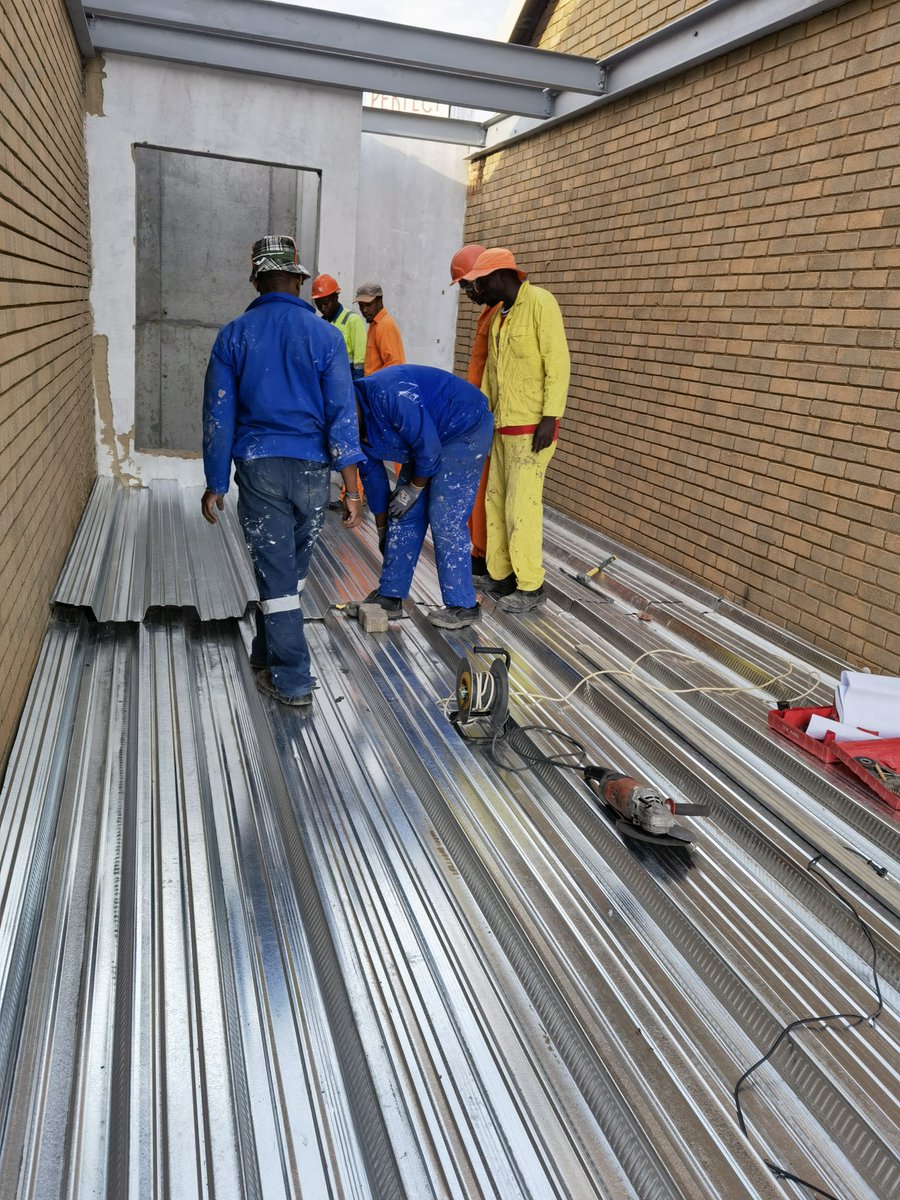 Impitechproject's tweet photo. Bondek floor slab!. https://t.co/tUh7M2Ct7Y