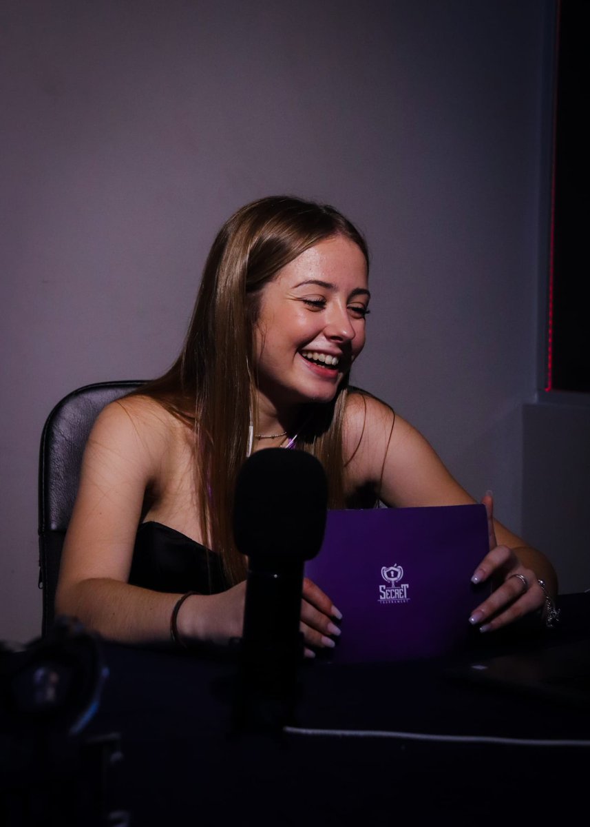 SecreTournament's tweet photo. #SecretCODLeague #Vanguard
Como gustan tanto, traemos más fotos que hicimos en la presencial de Madrid.
Esta sonrisa representa lo que significa trabajar de aquello que te gusta; y es que no hay mayor satisfacción que hacerlo con quien te hace feliz 💜
👤 @Sofia_Waseo https://t.co/mCgyiP6AoA