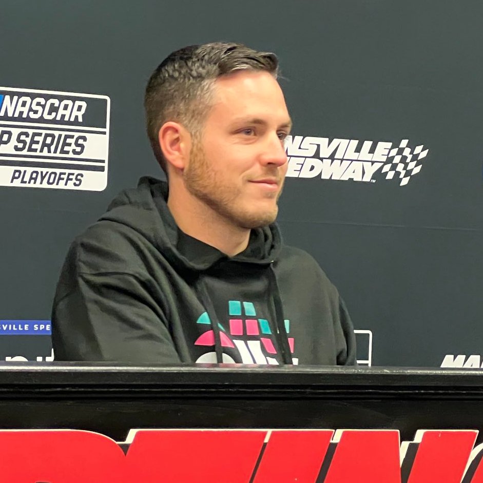 NASCARonUSA's tweet photo. Great to have you back, @Alex_Bowman!

See you on track next weekend. #NASCAR https://t.co/HiDOdaNoox
