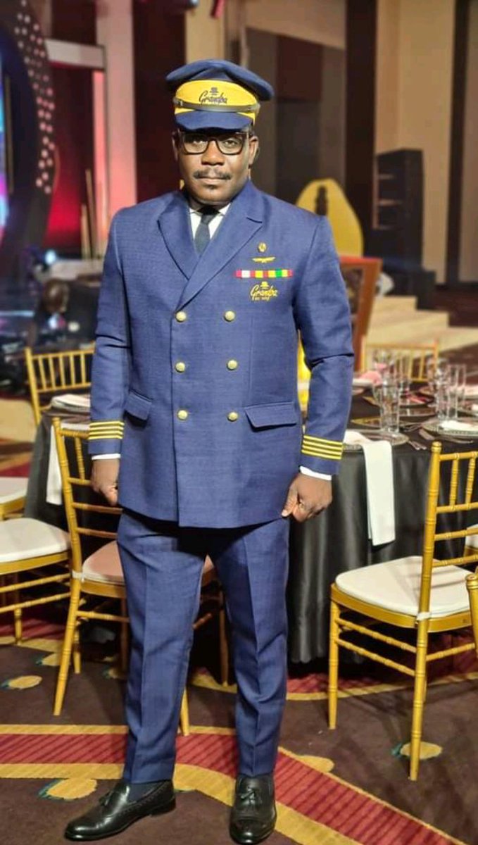 azusime_michael's tweet photo. The true Brigadier General of the state @hughes_onair
#JohnniesBite #LetTheRetireesGo #LetTheYoungGrow https://t.co/UAKsxU5x5r