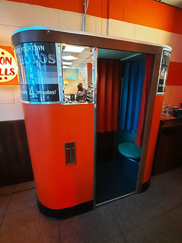 Photobooth.net tweet media