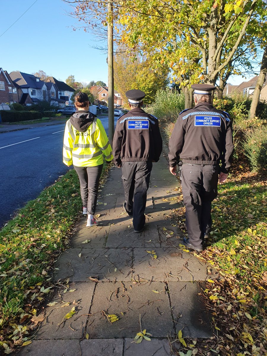 Sutton_WMP's tweet image. Sutton NHT out on foot patrol with the Maney Hill Street Watch volunteers.  

Thanks to our eagle eyed volunteer, we identified 2 unsecured vehicles. 

Locking your vehicle,even when parked on your drive, greatly reduces the possibility of being targeted by an opportunist thief.