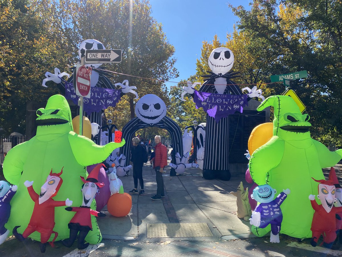 Chloe Ryan tweet media