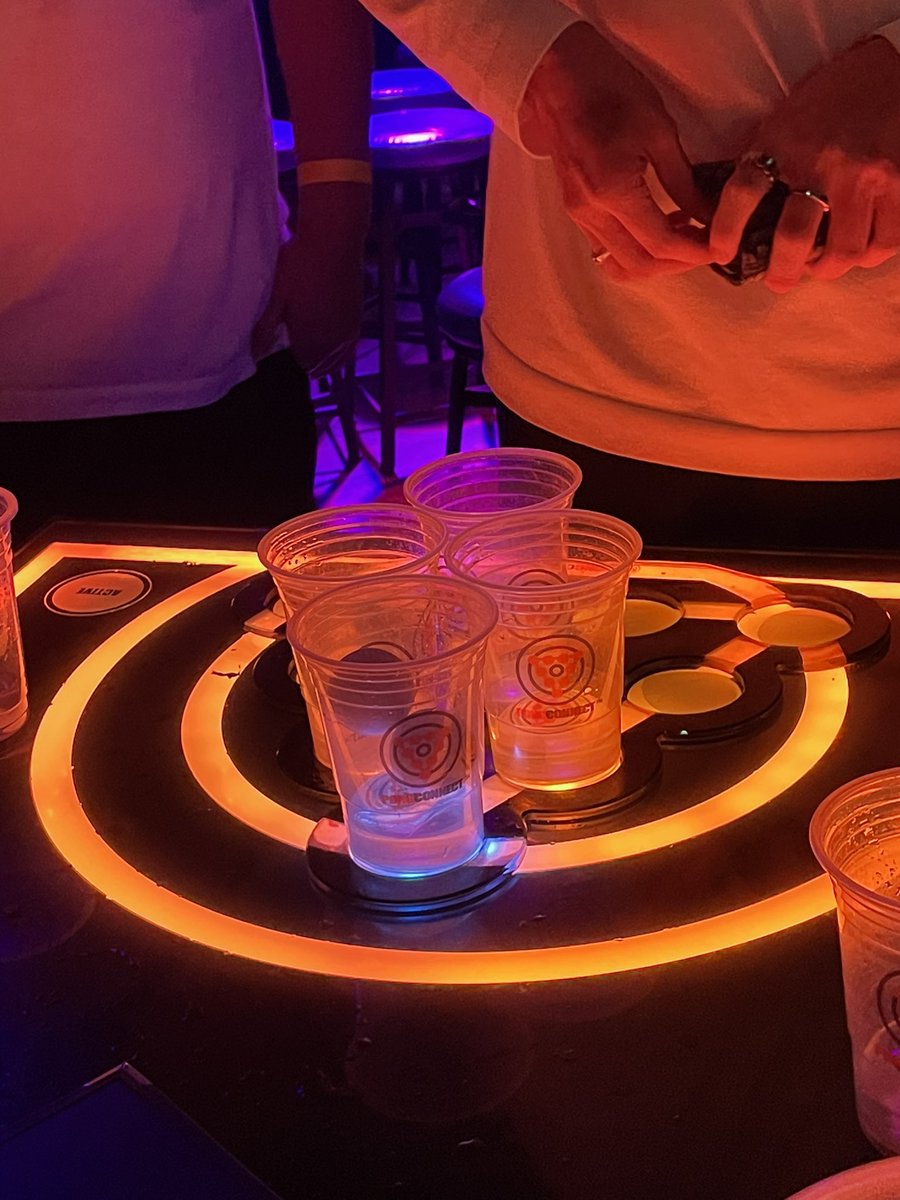 Hong Kong NFT Halloween Party 🇭🇰
First time joining the community event and great to reunited with the Furu fam &amp; meet some new frens 👻

Shout out to my beloved <a href="/baobaoz_nft/">Baobaoz🍞包 ❤️ Memecoin</a>  for hosting such amazing event, so proud you made it!!🔥❤️ We go from web2 to web3 and to the mooooon 🚀