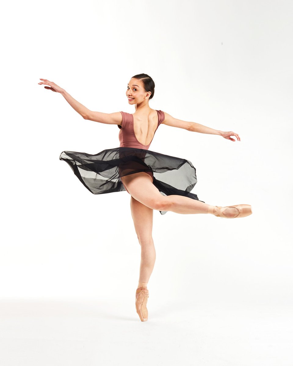Discover our NEW Romantic Rehearsal Skirt in Vintage Rose or Black. Pairs perfectly with our Cap Sleeve leotard in four fresh *limited edition* colors — Autumnal Orange, Dusty Mauve, Moss Green, and Woodland Brown!

#gaynorminden #GMFall22 #HelpingDancersThrive