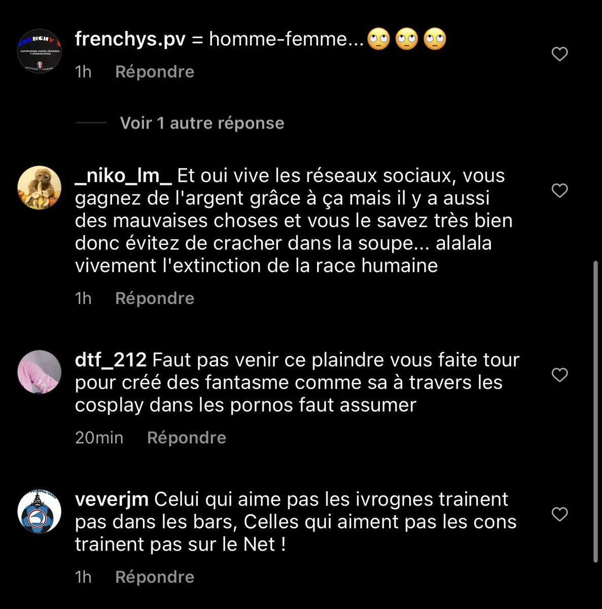 Shironamie's tweet photo. Tout est normal, mais vraiment totalement normal. ( ps: je n’ai jamais donnée mon autorisation pour apparaître sur cet article ) 🙃 https://t.co/rJXTdLntcl